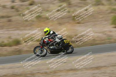 media/Apr-20-2025-AHRMA (Sun) [[393a79c373]]/Race/Group 2/Turn 4b/